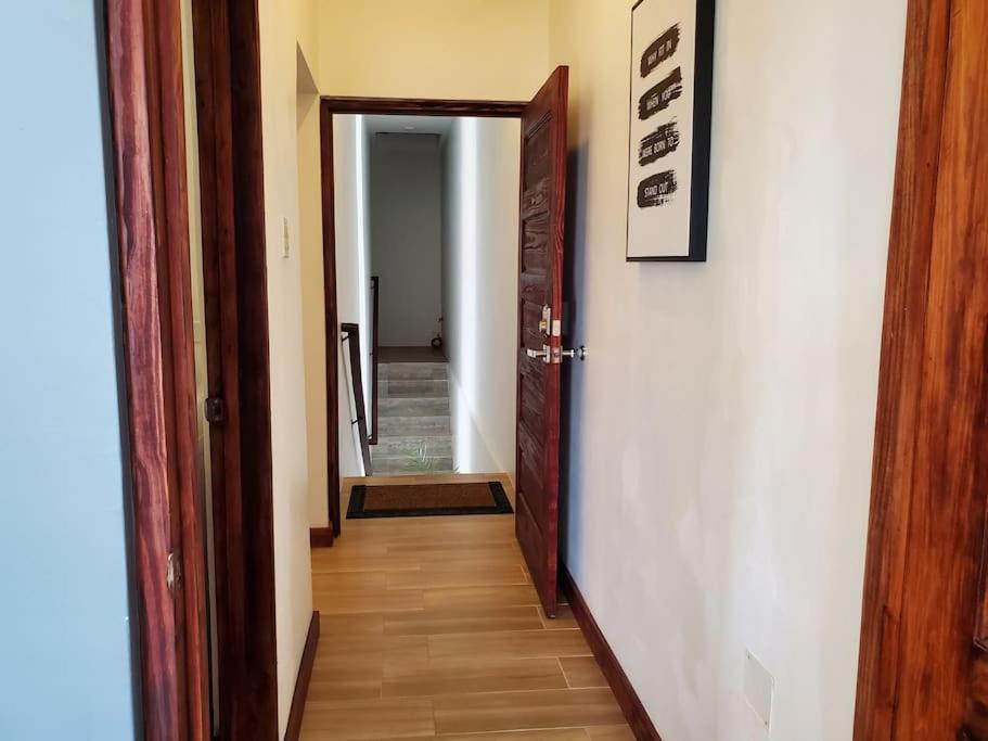 'The Solace' New Luxury Modern 1Bed 1Bath Apt. Portmore Esterno foto